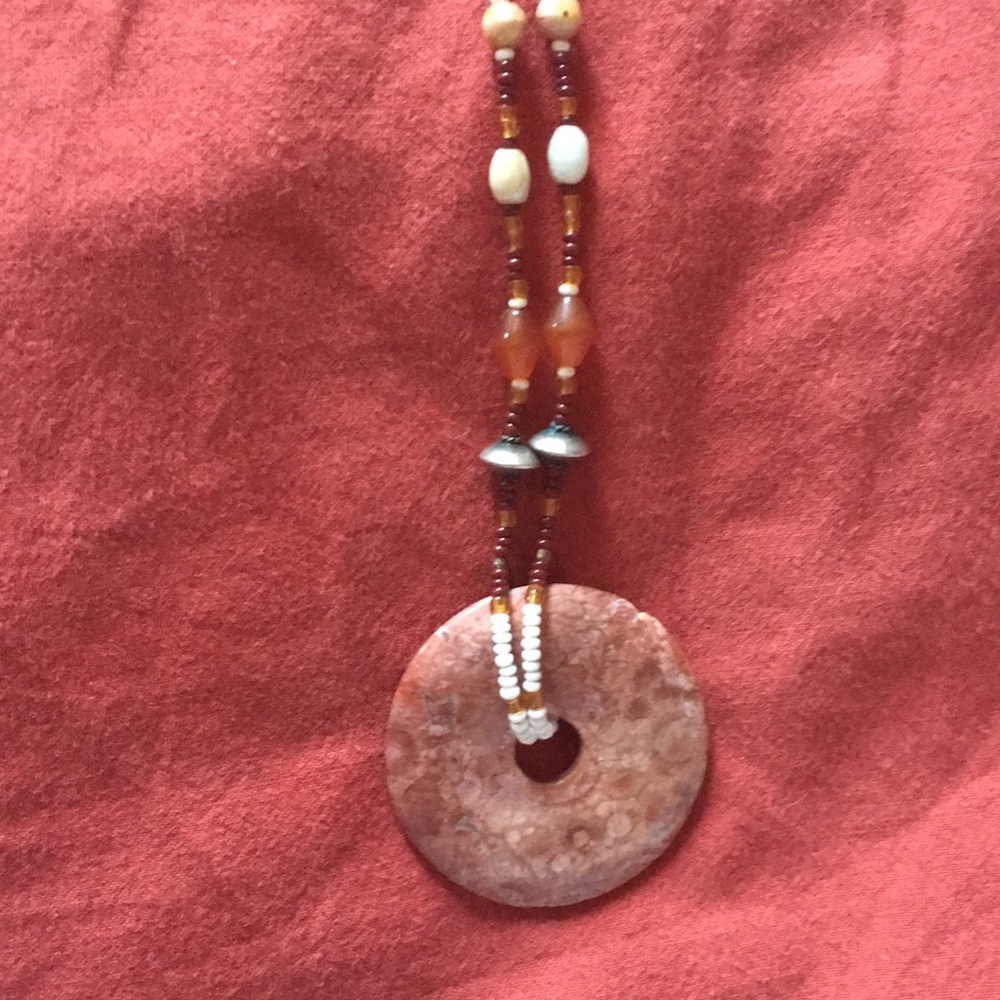 Beautiful 🧡 orange Earth tones necklace  16”